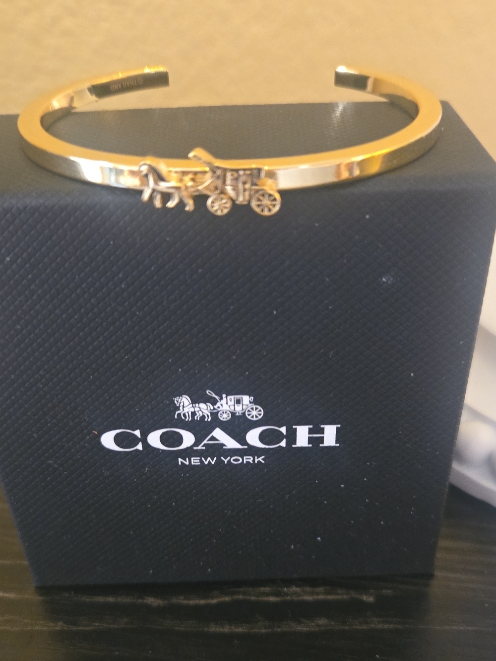 🐎Coach Gold Tone Horse & Carriage Open Cuff Bracelet